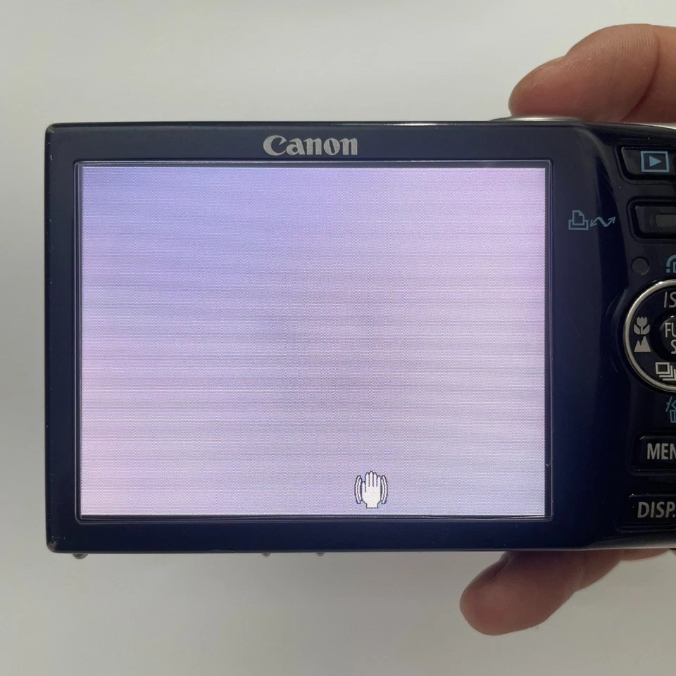Canon PowerShot SD870 IS/ IXUS 860 IS /IXY 910 Digital Camera with Accessories - Image 3 of 4