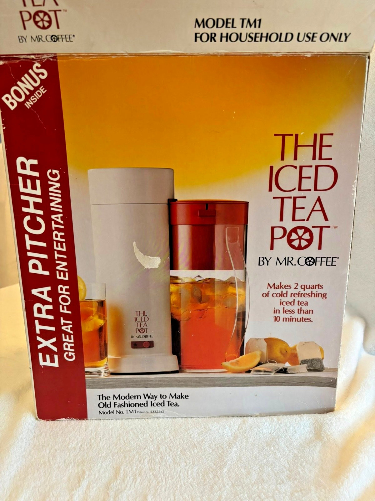 W/ Box Red, 1 Pitcher