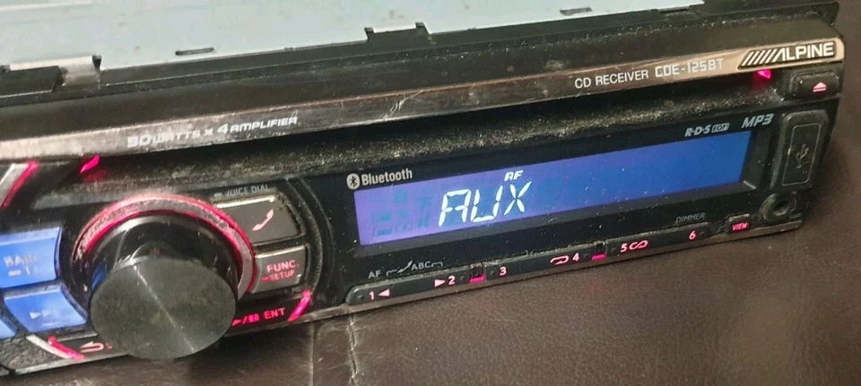 Alpine CDE-125BT Radio CD Player Bluetooth Stereo Usb Aux Head Unit - Image 4 of 4