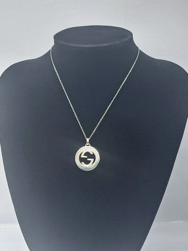 GUCCI Collana Ciondolo Incastro GG Argento 925 Unisex Accessorio Autentico - Immagine 3 di 4