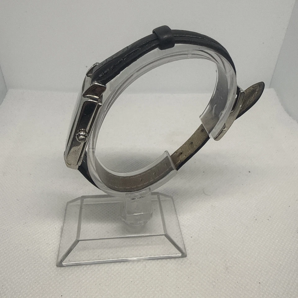 Reloj BCBGMAXAZRIA BG6017 Clásico Estuche Delgado Correa Cuero Negro para Damas Foto 3 de 4