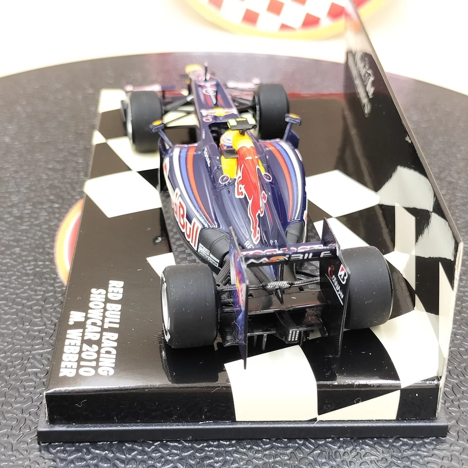 MINICHAMPS 1/43 Red Bull Racing RB6 Showcar 2010 Mark Webber #6 400100076 - Image 4 of 4