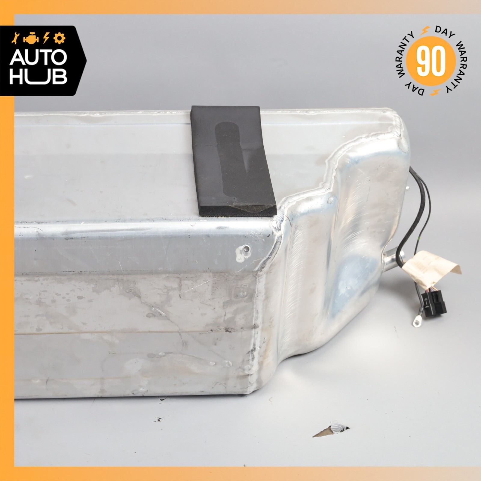 08-18 Maserati GranTurismo M145 Coupe Gas Fuel Tank Reservoir Assembly OEM 88k