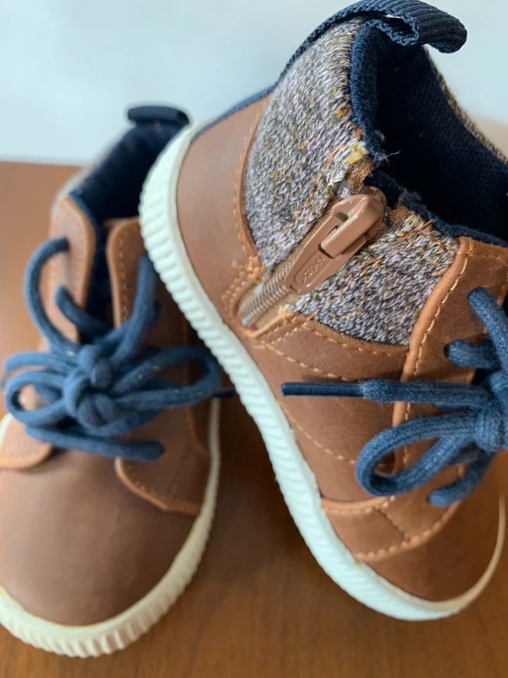 Botas Bebé Zara Marrón | EU 21 Usadas Foto 2 de 4