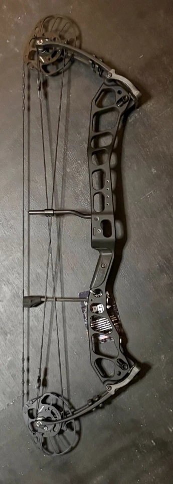 PSE Drive NXT ZF Cam RH Black 70LB New - Image 2 of 3