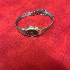 VINTAGE SHARP QUARTZ GOLD TONE LADIES WATCH JAPAN - AS IS - NEEDS BATTERY (a11)