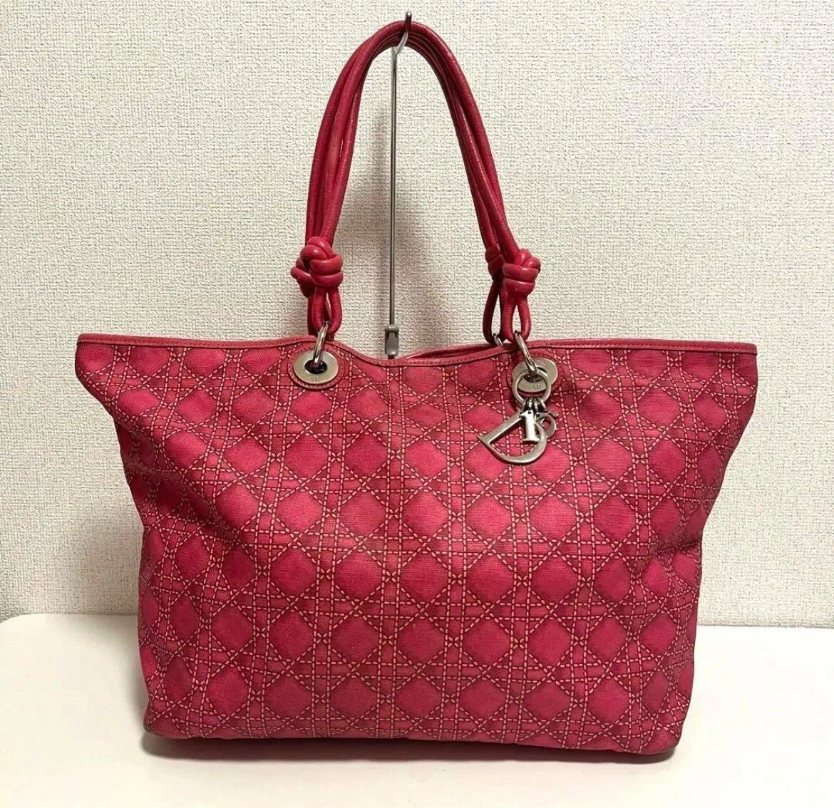 RERA !! CHRISTIAN DIOR totebag canape paraliah rouge matelassé