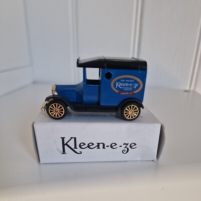 CORGI MODEL T FORD KLEENEZE VAN MIB
