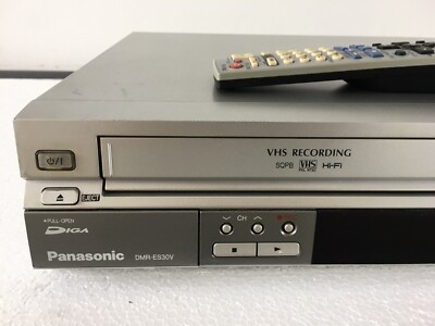 Panasonic DMR-ES30V DVD- /VHS-Videorecorder inkl. FB, 2