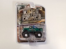 GREENLIGHT 1/64 1972 CHEVY K-10 EXTERMINATOR BIG FOOT MONSTER TRUCK CHASE 49020D
