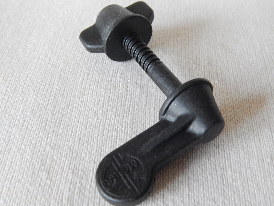 Parafuso universal para detector de metais bobina - Imagem 2 de 4