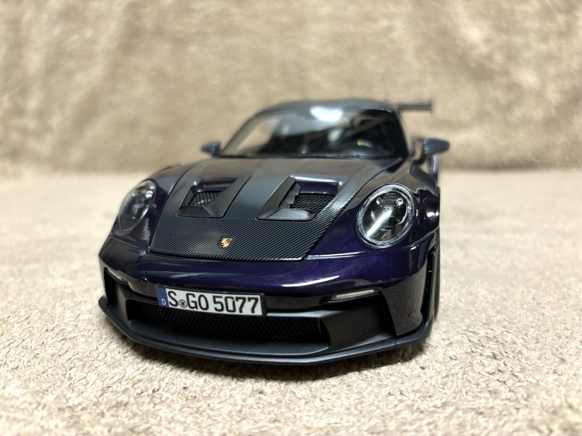 1/18 NOREV Porsche 911 (992) GT3 Rs Weissach Package 2022 1/18 NOREV Porsche 911 (992) GT3 Rs Weissach Package 2022