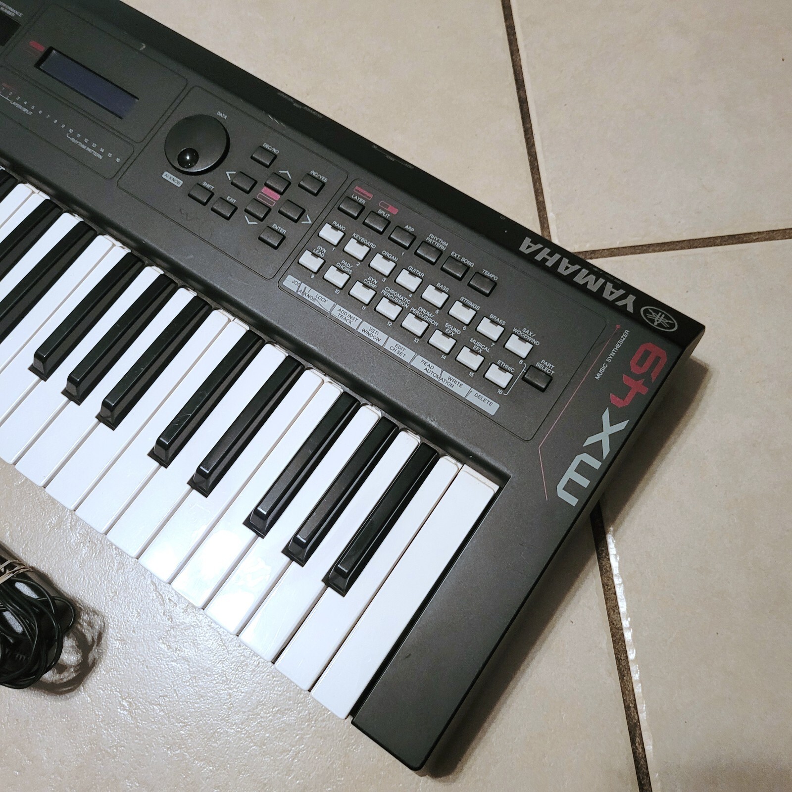 Yamaha MX49 49Key Digital Music Keyboard Synthesizer JBUL01112 w/ Repl