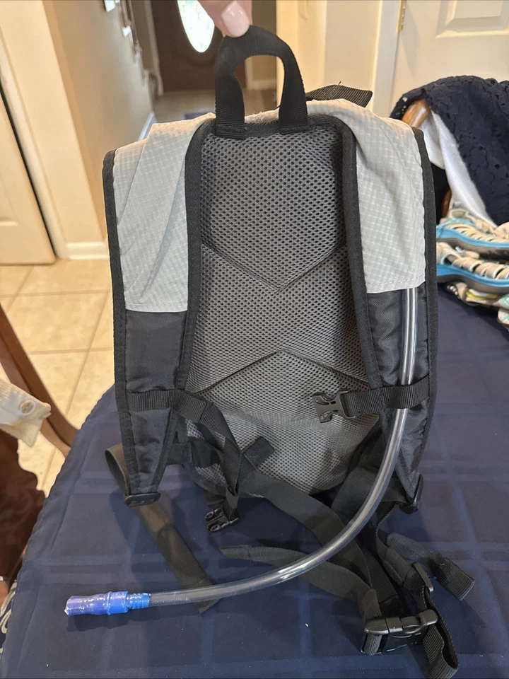 Eddie Bauer 2 Litros Hidratación Pack/Mochila Azul NUEVO CON ETIQUETAS con Vejiga Foto 4 de 4