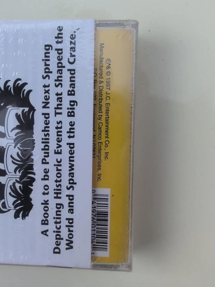 "BIG BAND ROMANCE" 40 Great Love Songs (2-cassettes) 1997 - Image 3 of 4