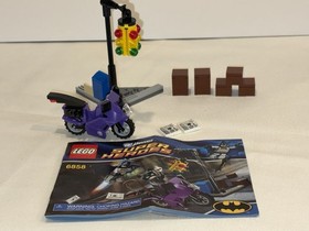 LEGO DC Comics Super Heroes: Catwoman Catcycle City Chase (6858)