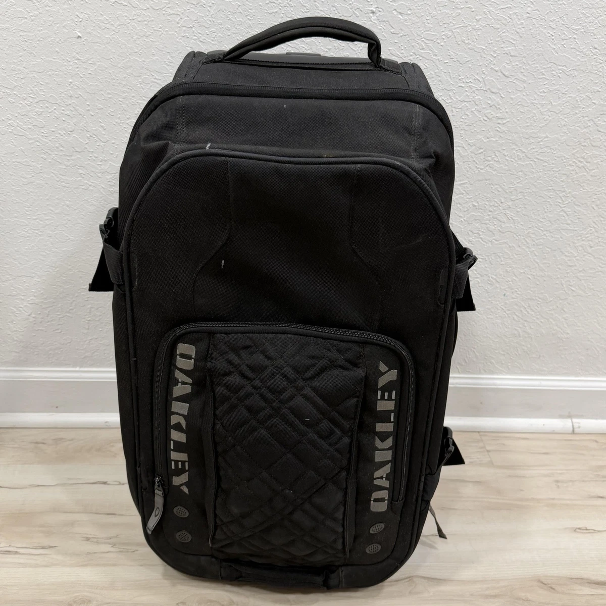 Oakley Wheel/Rolling Travel Luggage for sale | eBay