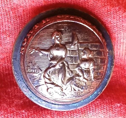 NORTH CAROLINA CONFEDERATE STAFF OFFICER CIVIL WAR COAT BUTTON RARE RICHMOND BM