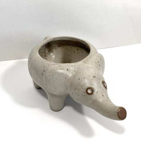 Vintage 1970s David Stewart LIONS VALLEY STONEWARE Elephant Mini Retro Planter - Picture 4 of 12