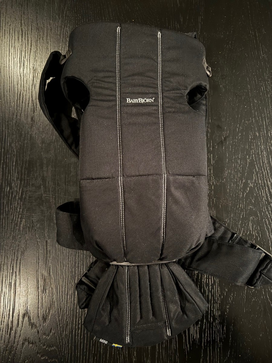 BabyBjörn Baby Carrier Mini- Black PERFECT CONDITION