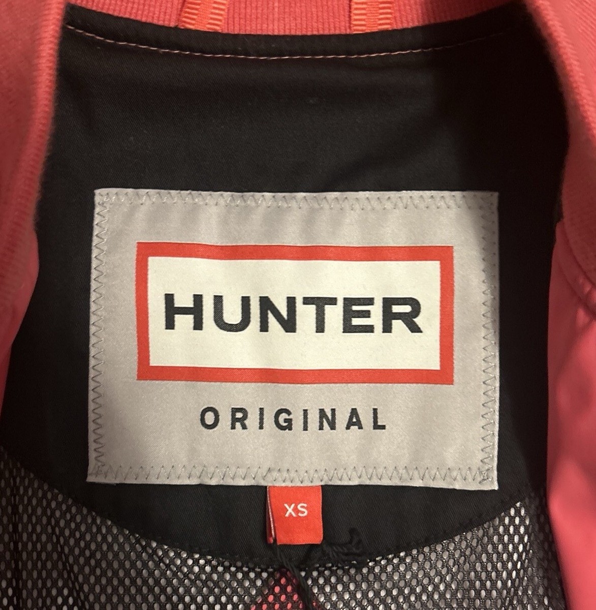 HUNTER ORIGINAL LIGHTWEIGHT RUBBERISED WOMENS 防水ジャケット HUNTER Lightweight Waterproof Jacket in Green | Lyst