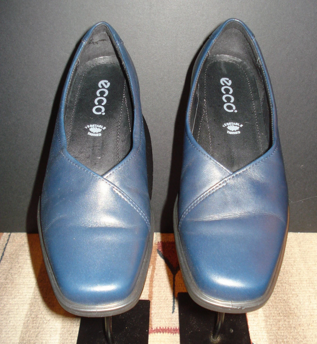 Ecco hotsell pumps blue