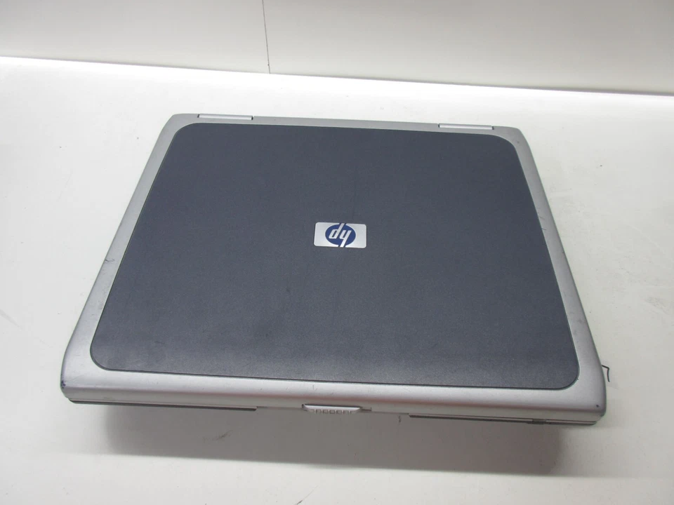 HP Pavilion ZE4910US Laptop Intel Celeron M512MB No HDD/Battery/Screen Dim - Image 2 of 4
