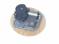 NOS New Musical Movement My Heart Will Go On Titanic Sankyo Wind Up Music Box