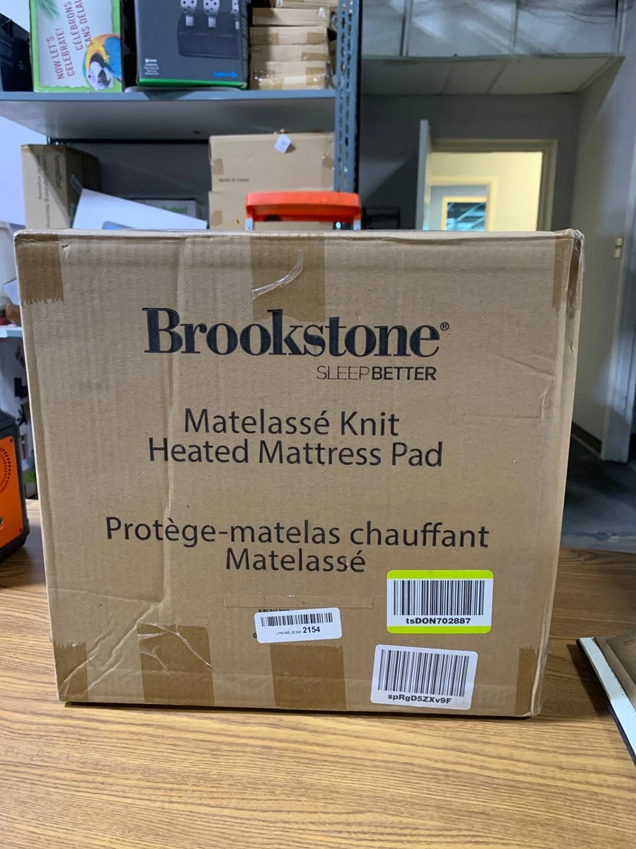 Brookstone Matelassé Knit Heated Mattress Pad