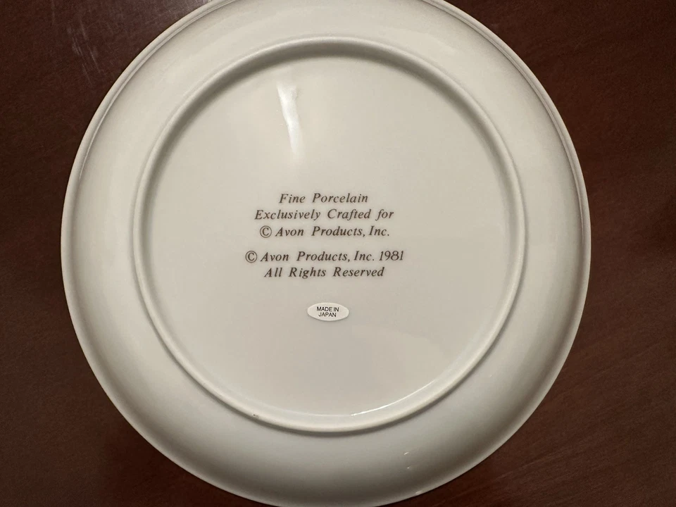Avon “Country Christmas” Fine Porcelain – Service for 16 (1981, Japan) - Image 4 of 4