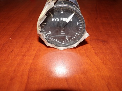#ad #ad Douglass aircraft Hydraulic Pressure Gauge SRL 7D Cracked Glass $50.00