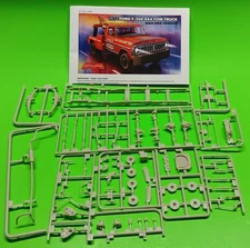 1972 Ford F350 4x4 Tow Truck Wrecker Moebius 1/25 Frame Axle Rear End Suspension