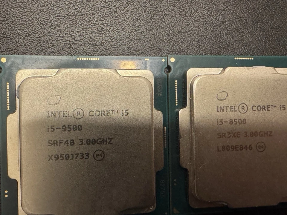 Intel Core i5-9500 (SRF4B, 3.00 GHz)	•	Intel Core i5-8500 (SR3XE, 3.00 GHz)