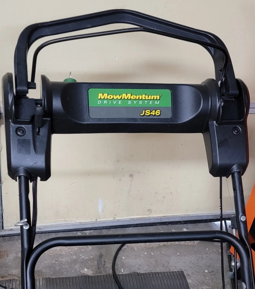 John Deere JS46 Push Mower with Mowmentum Drive Self Propelled - Image 2 of 4