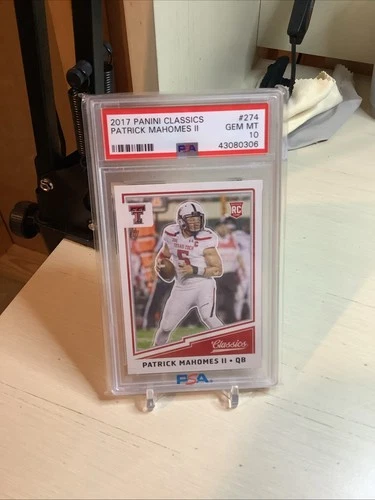 2017 Panini Classics Rookies Patrick Mahomes II #274 PSA 10