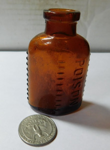 NICE SMALL RARE SIZE AMBER POISON BOTTLE