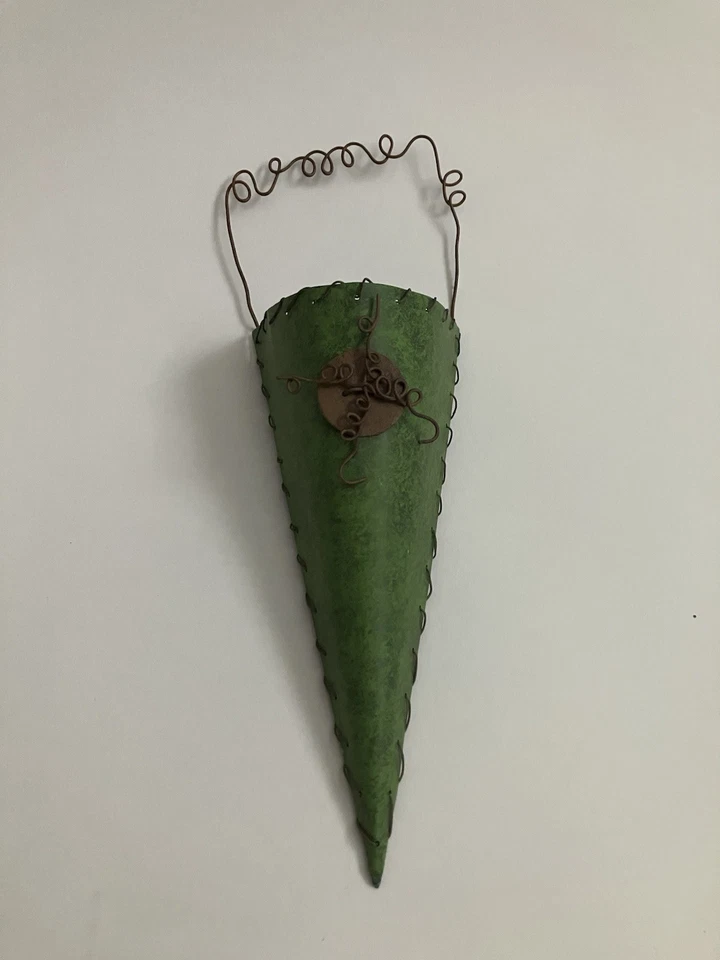 Grüne bunte lebendige einzigartige Kunst Studio Metall Wandtasche. Pflanzgefäß. Aufbewahrung