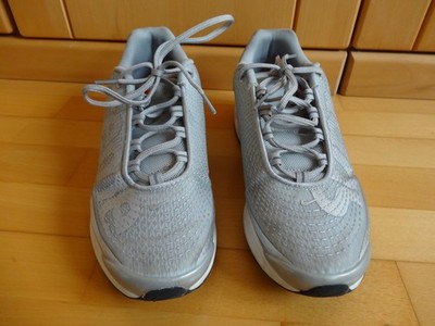 Supreme x Nike Air Max DN Silber 44 EU/ 10 US