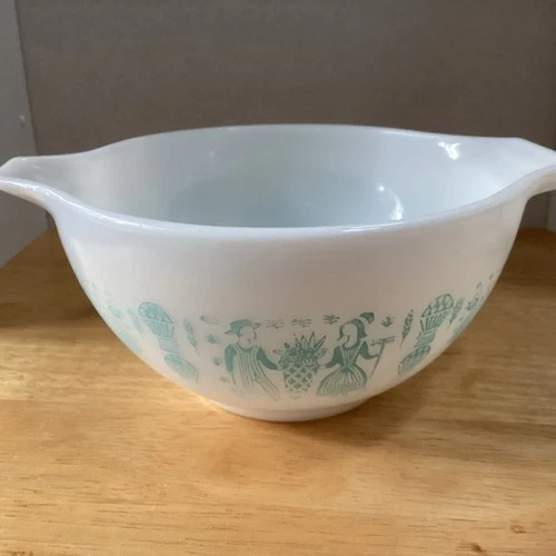 BEAUTIFUL VINTAGE PYREX #441 AMISH BUTTERPRINT 1 1/2 PT BOWL-TURQOUISE & WHITE