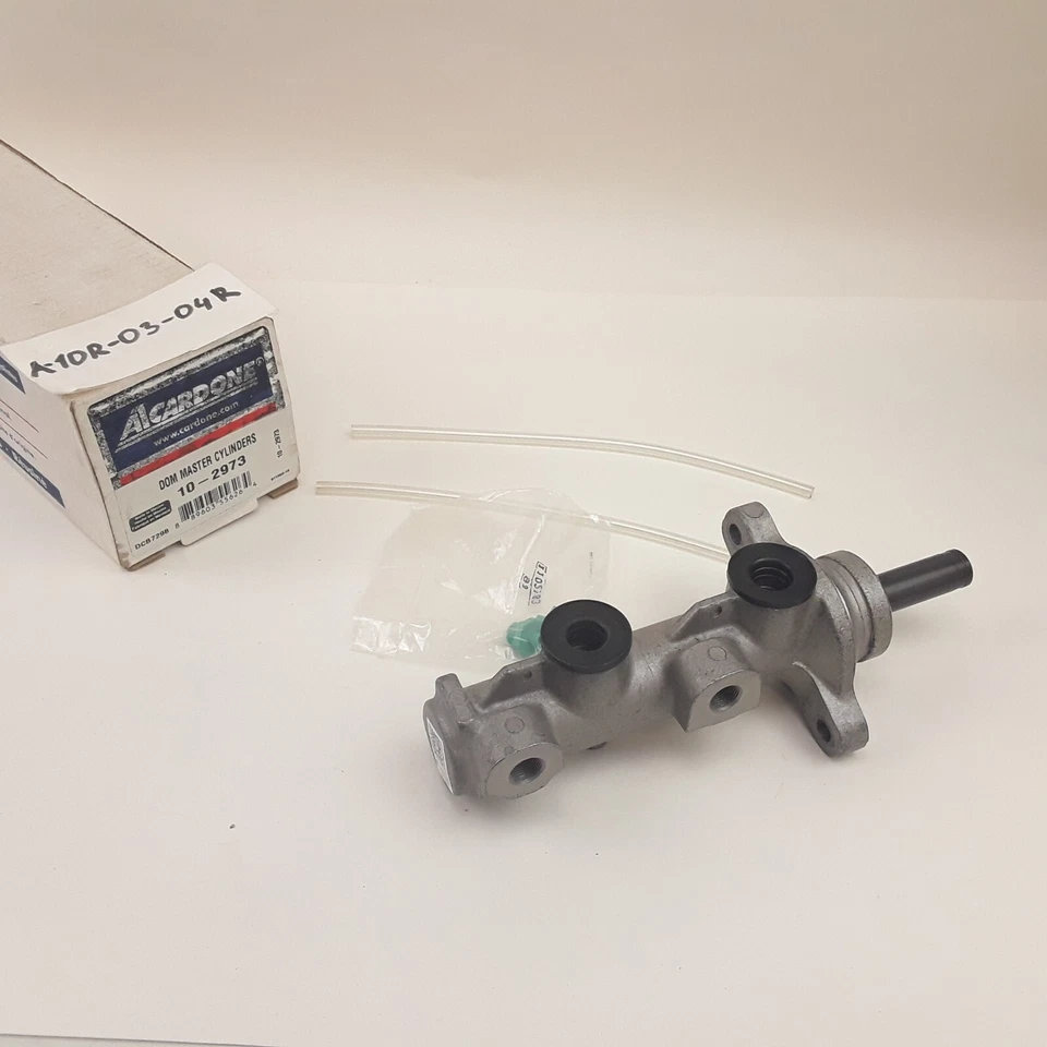 Cilindro maestro de freno Cardone 10-2973 gris aluminio para Dodge Chrysler 2001-2002 Foto 2 de 4