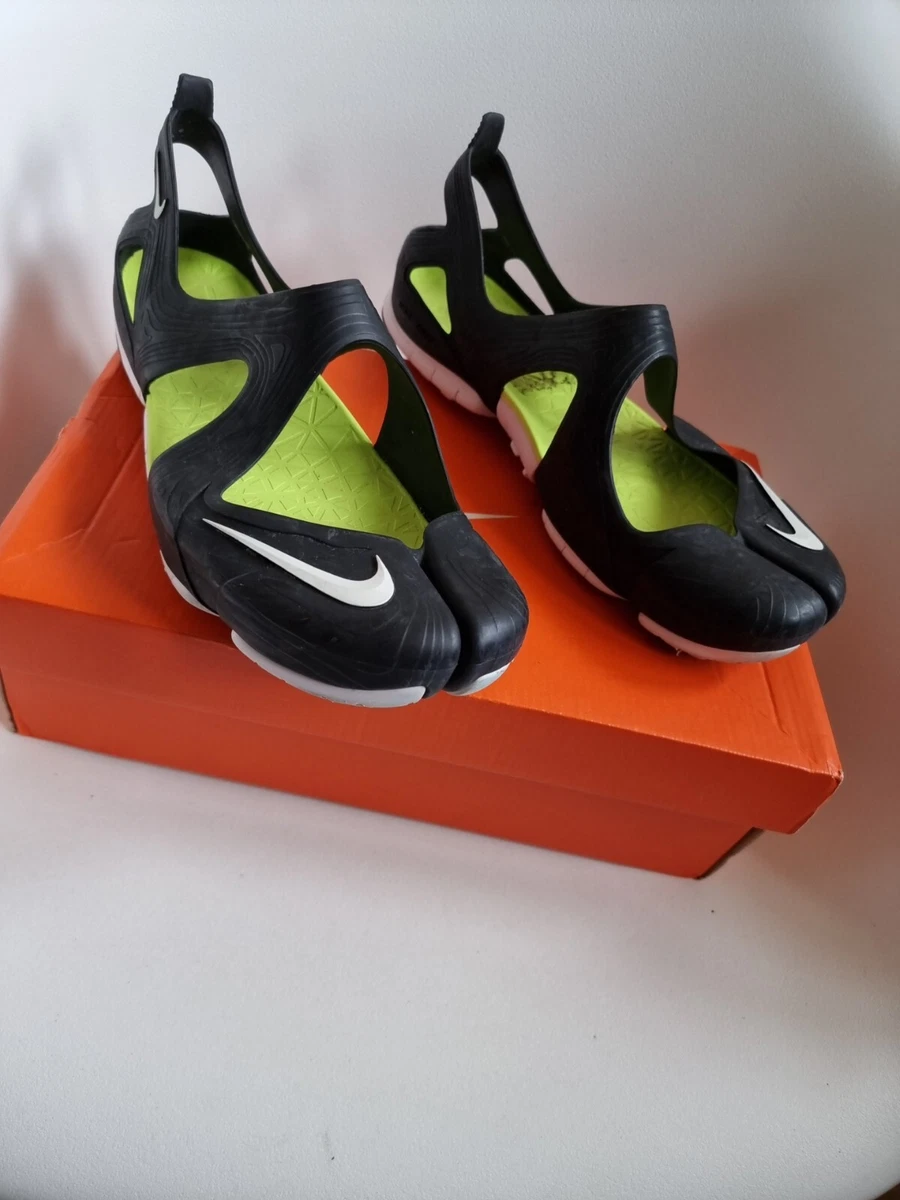 Nike Rift size 9 limited edition worn once split toe trainers sandals BAREFOOT