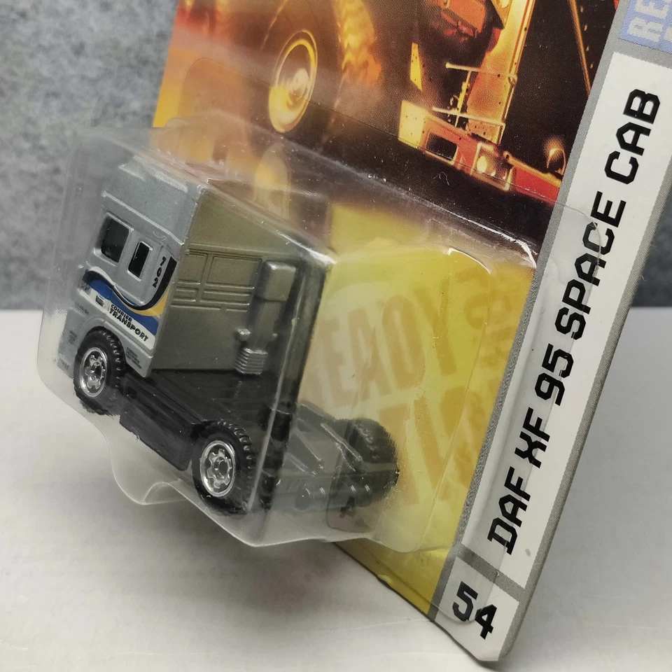 MATCHBOX 2007 City Action #10/12 Silver DAF XF95 XF 95 Space Cab - Nice! - Image 4 of 4