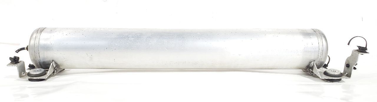 2018 Maserati Levante OEM 6700375210 Front And Rear Air Reservoir