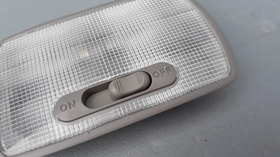 2010-2015 Honda Crosstour Rear Overhead Map Reading Dome Light Lamp OEM - Image 2 of 4