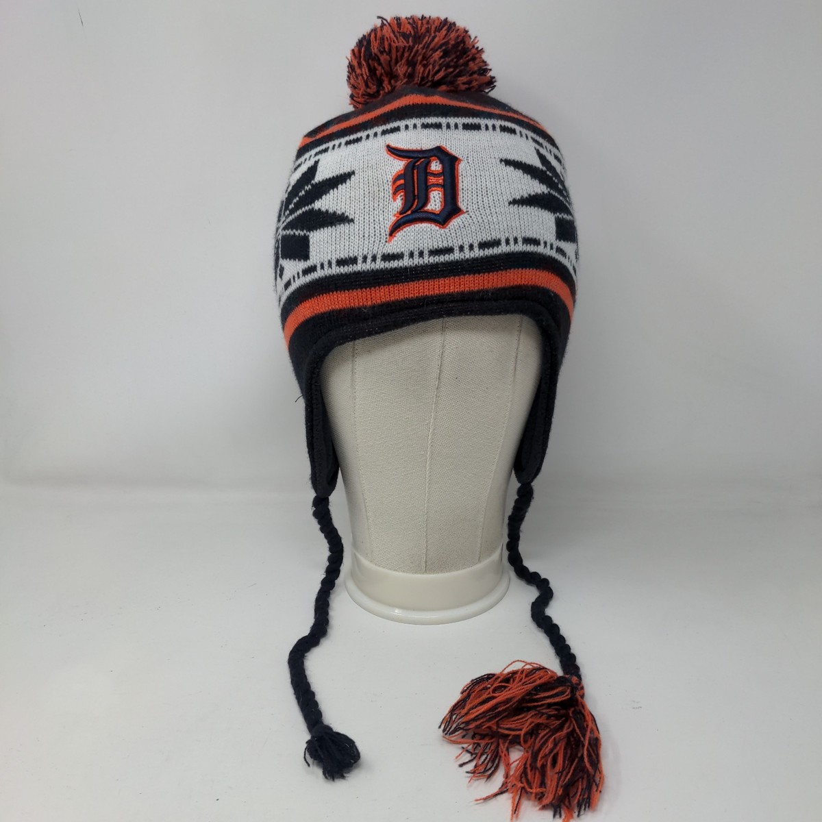 New Era Trapper Hat Detroit Tigers Embroidered MLB Ear Flaps  display picture 1