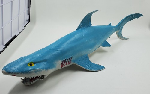 BT1 Vintage Great White Shark 13.5" Rubber Blue Action Figure Toy Ocean Fish Tub