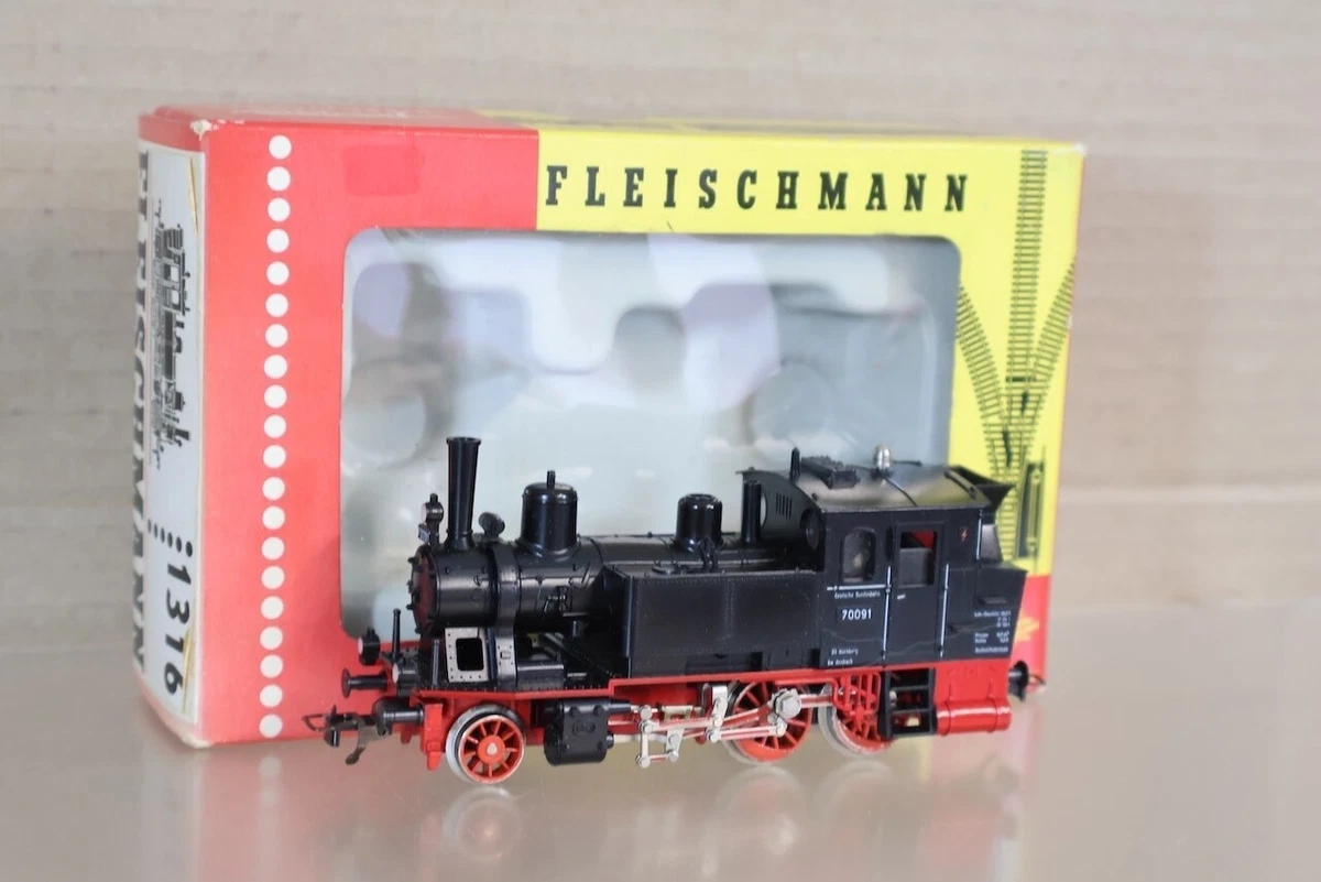 Fleischmann HO Deutsche Bahn Steam Locomotive Model Railroad