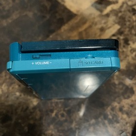 Nintendo 3DS Handheld System Aqua Blue 5 Games Charger 2GB Memory Card Case