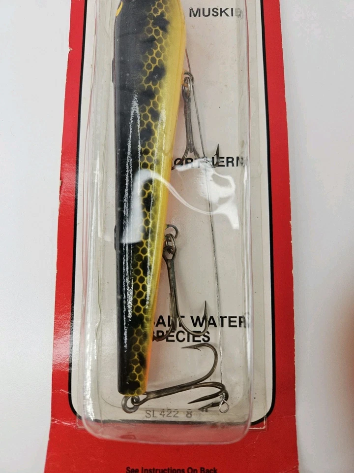 Señuelo de pesca de madera vintage Teddie's Lindy Little Joe Muskie 8" 3/3 ganchos Foto 3 de 4