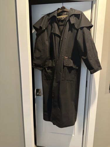 Driza-bone Large 6, 110cm Delux Riding Coat Black Made in Australia - Looks new